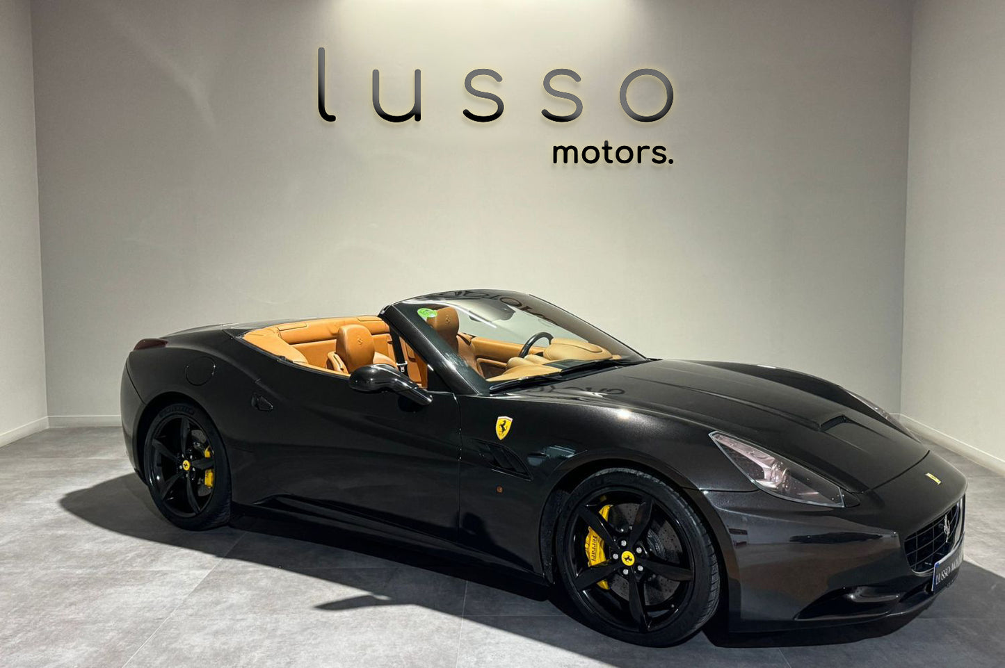 FERRARI California 4.3 V8