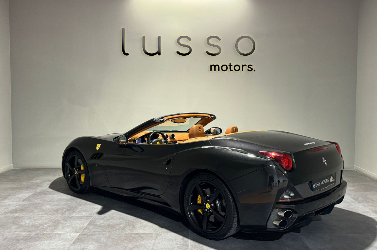 FERRARI California 4.3 V8