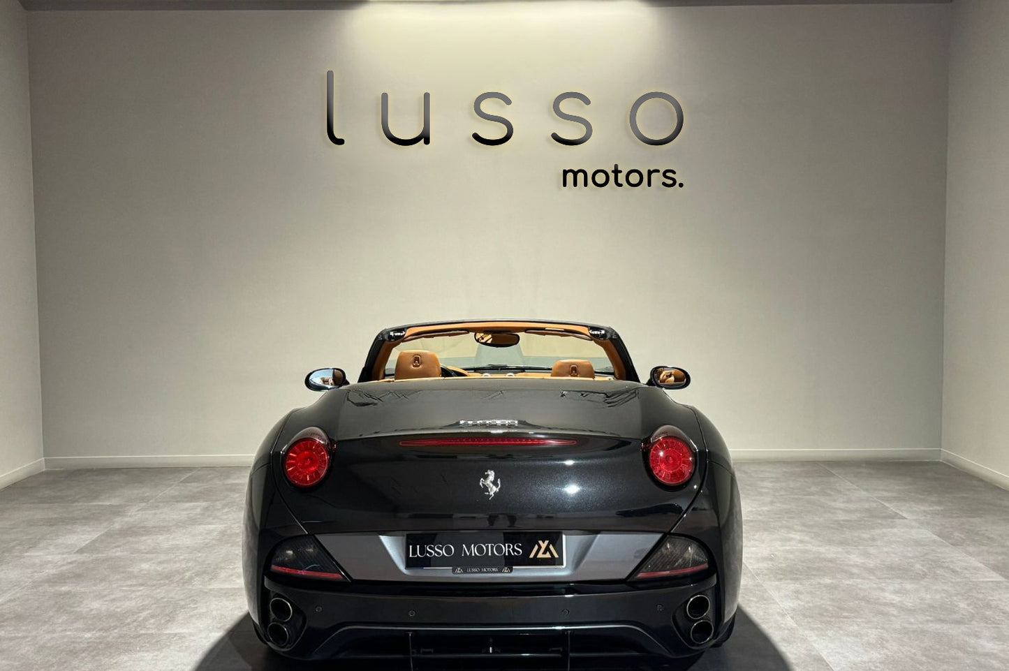 FERRARI California 4.3 V8