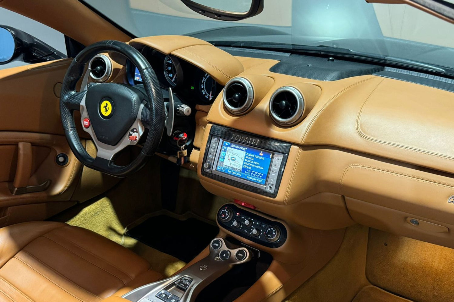 FERRARI California 4.3 V8