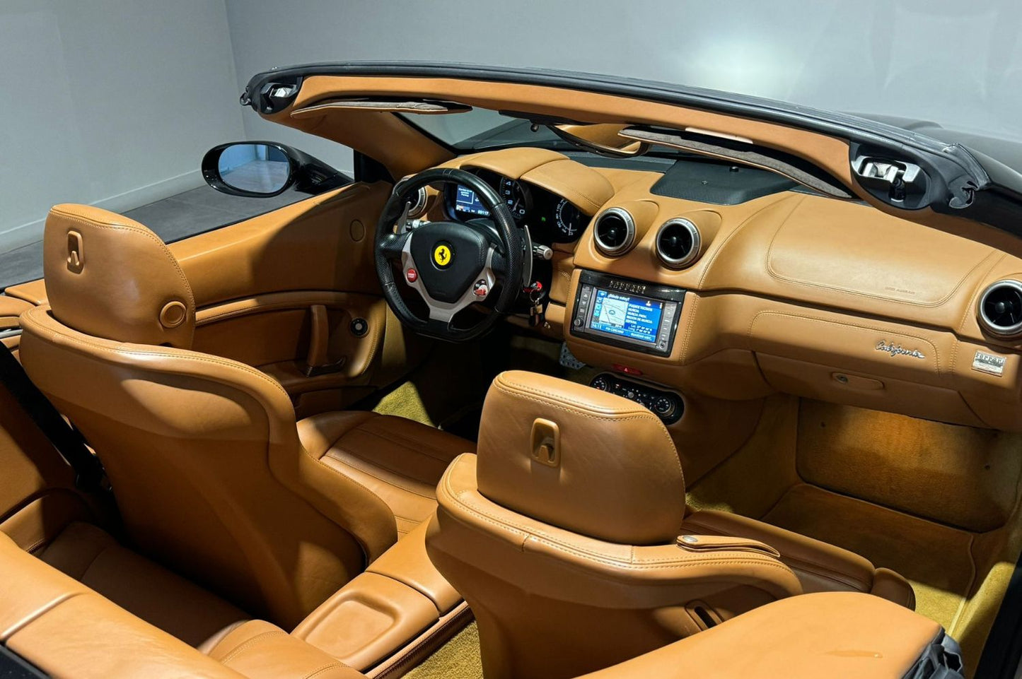 FERRARI California 4.3 V8