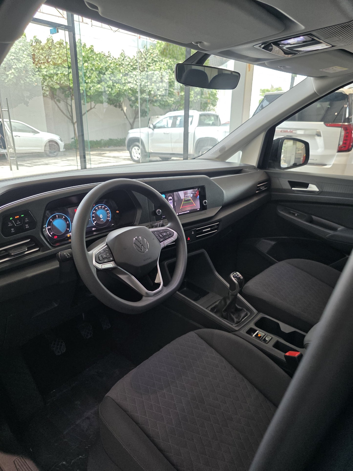 VW CADDY PASAJEROS VAN 2024