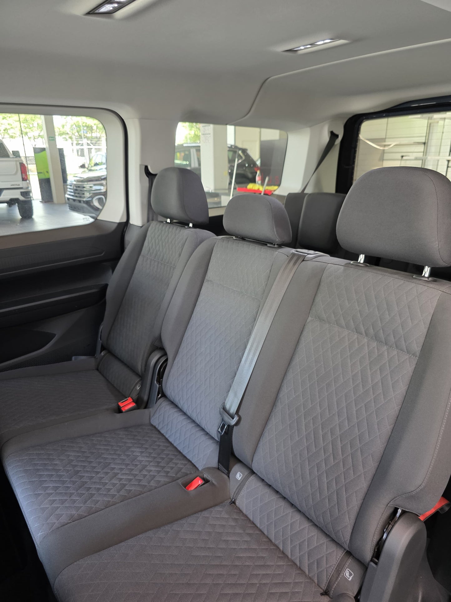 VW CADDY PASAJEROS VAN 2024