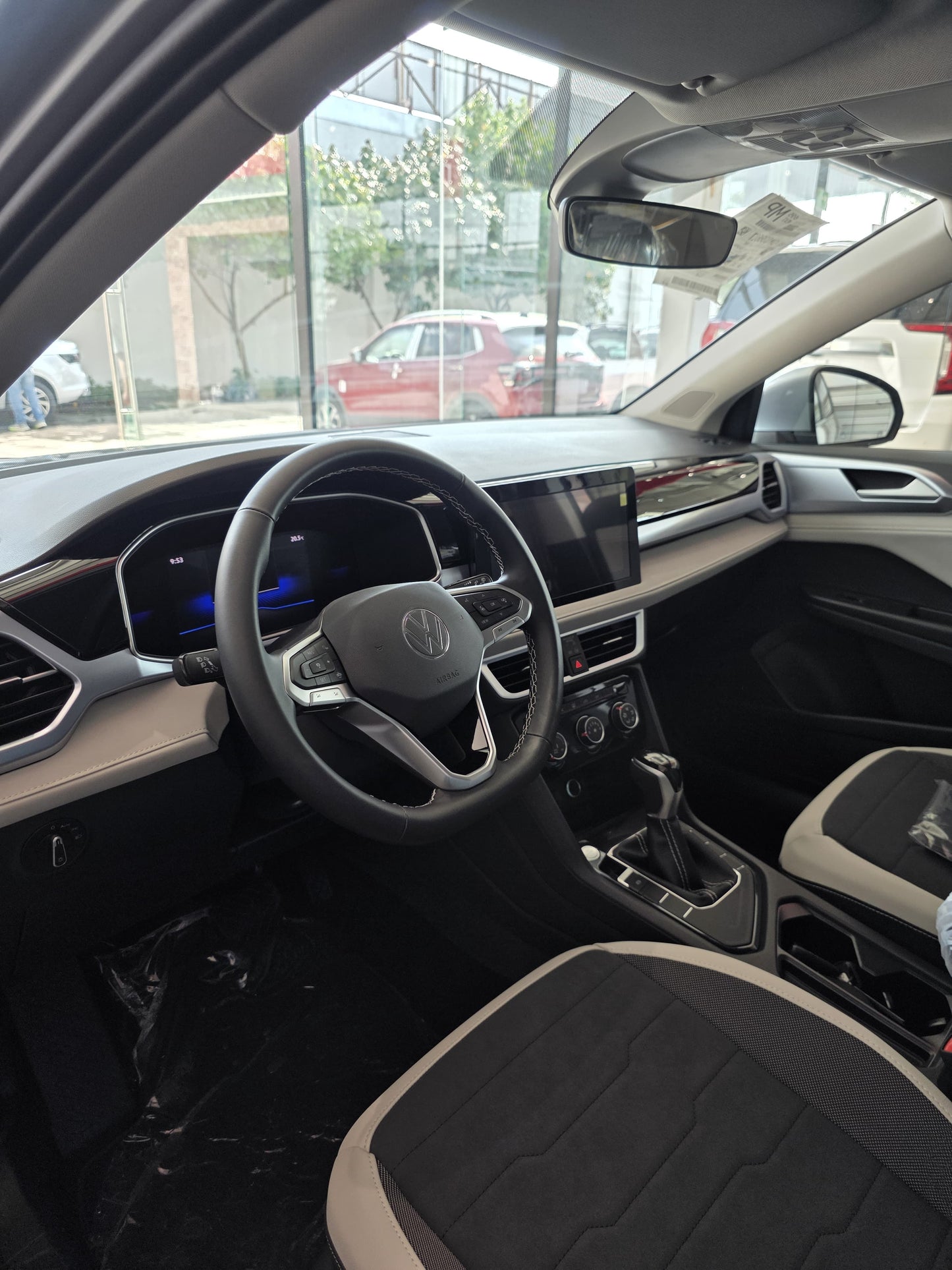VW TAOS COMFORTLINE 2025