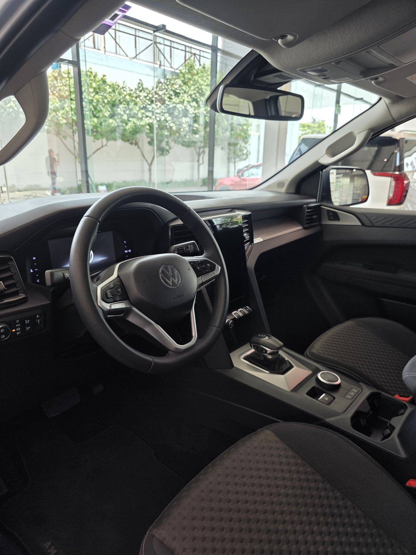 AMAROK LIFE 2024
