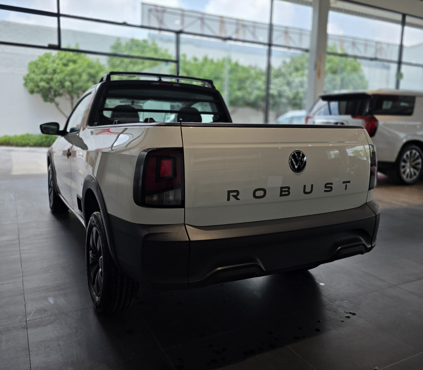 VW SAVEIRO ROBUST 2025