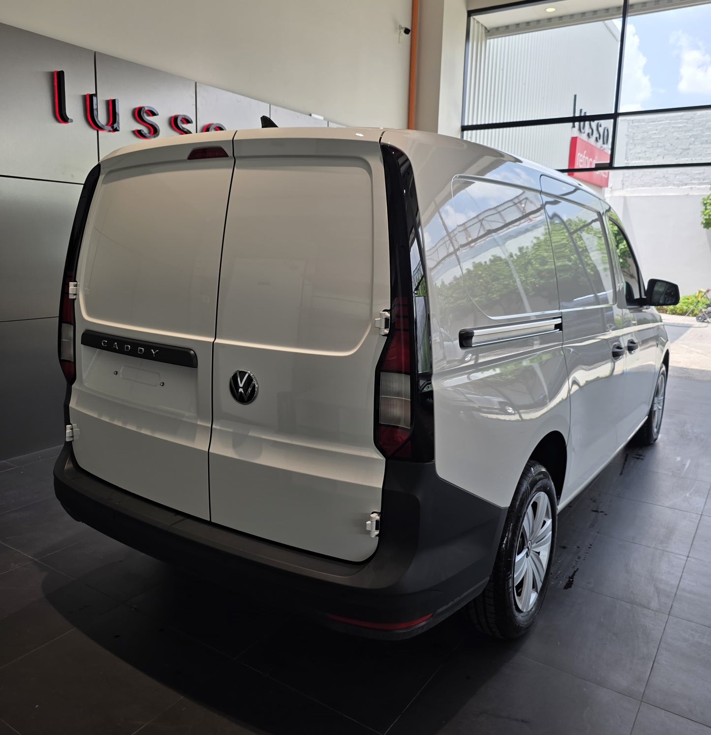VW CADDY MAXI CARGO VAN 2024