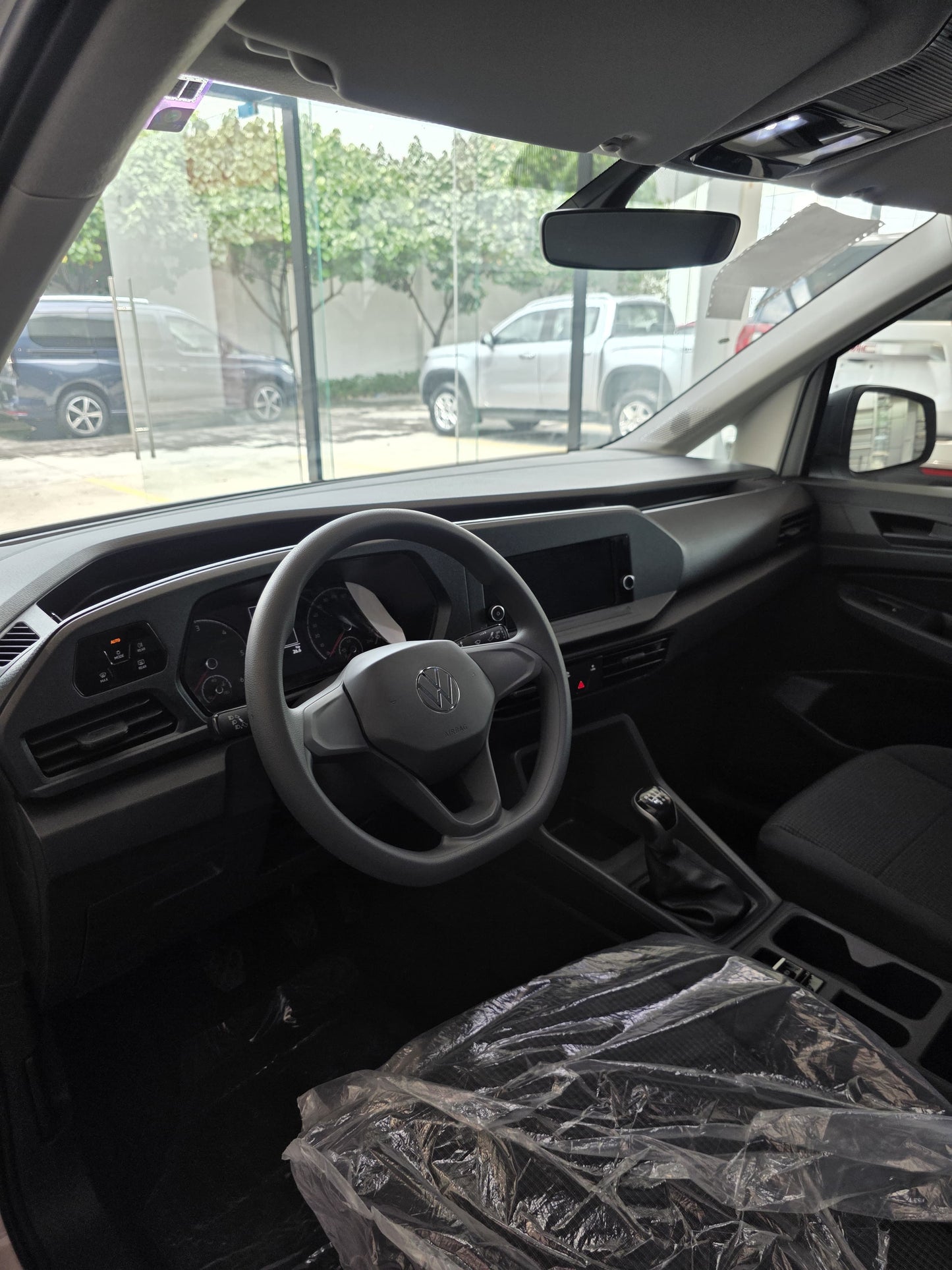 VW CADDY MAXI CARGO VAN 2024