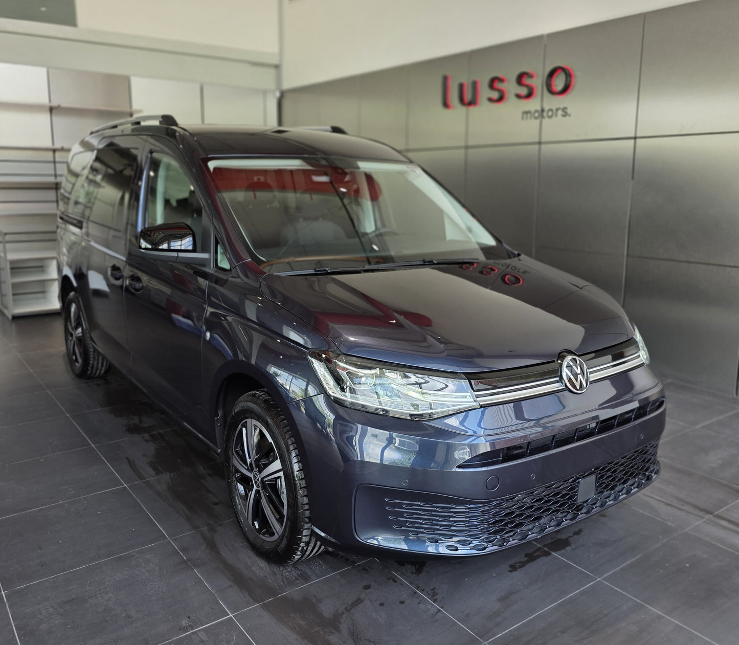 VW CADDY PASAJEROS VAN 2024
