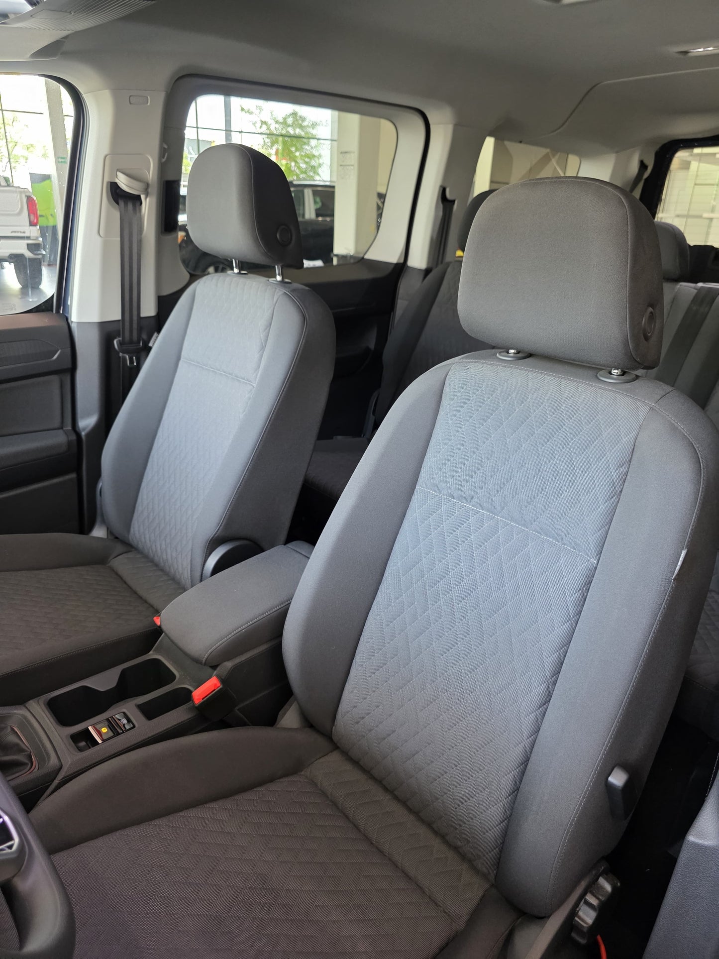 VW CADDY PASAJEROS VAN 2024