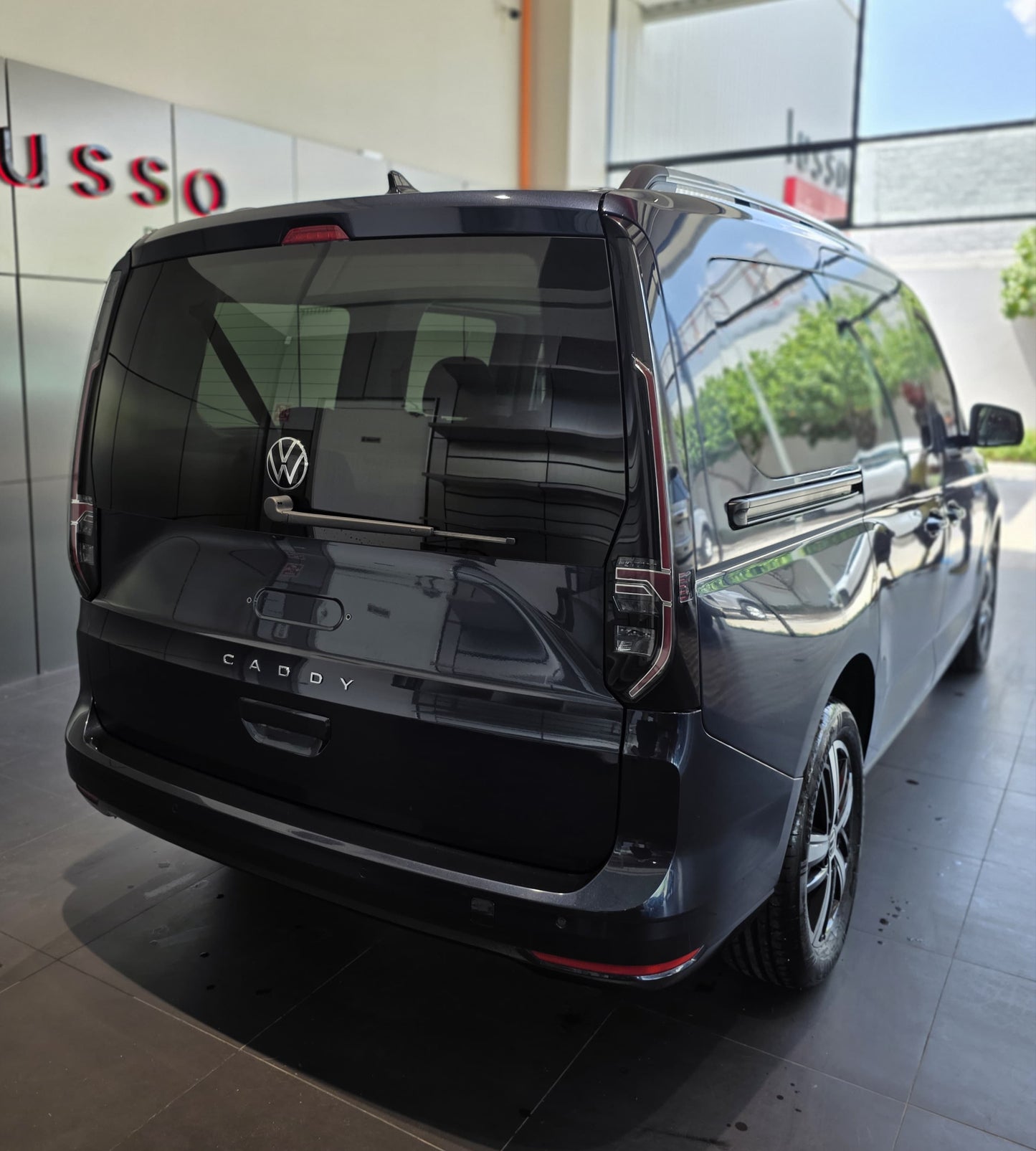 VW CADDY PASAJEROS VAN 2024