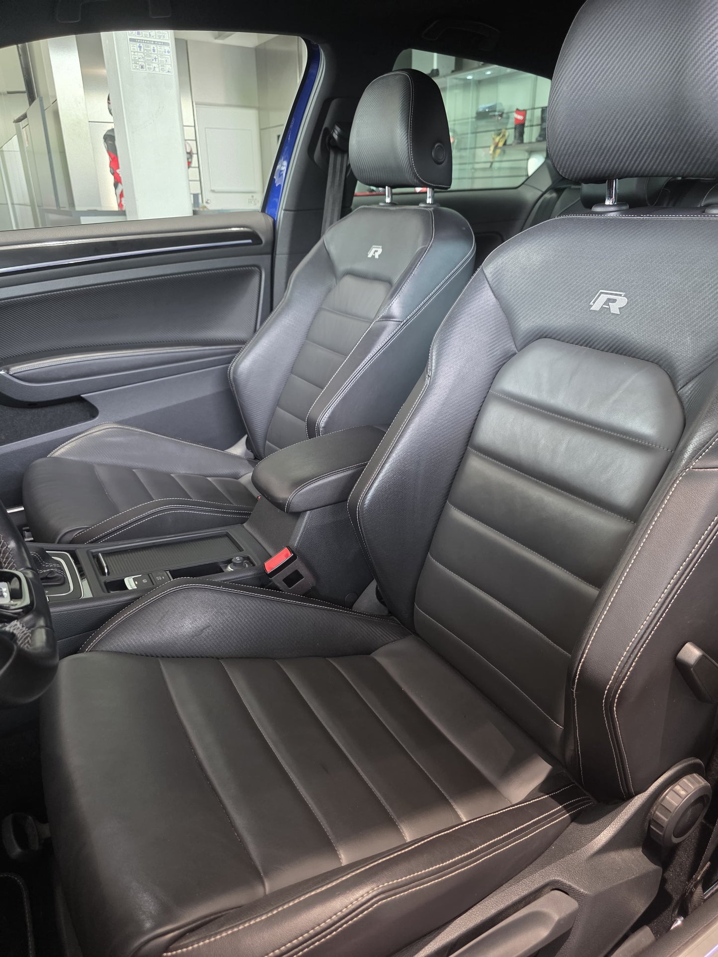 WV GOLF R 2019