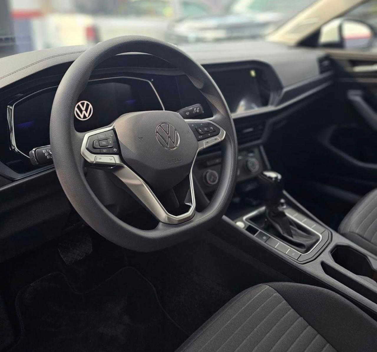 Volkswagen Jetta Comfortline 2024