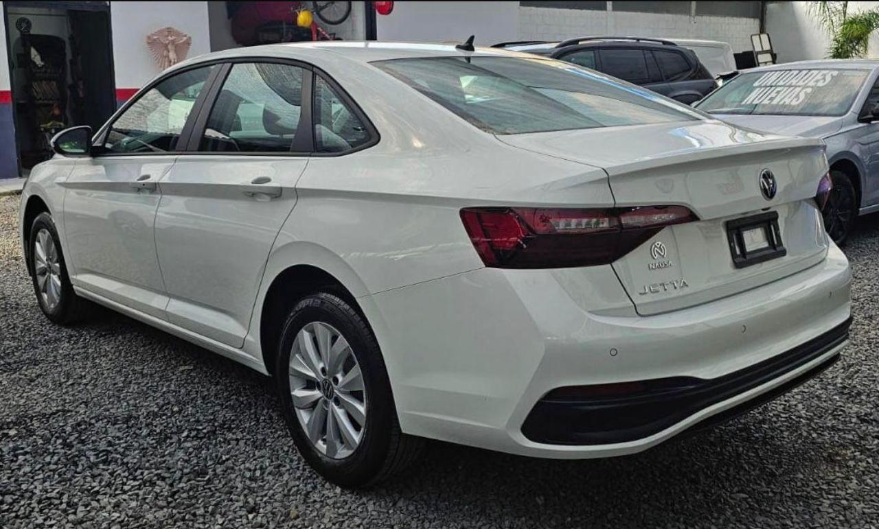 Volkswagen Jetta Comfortline 2024