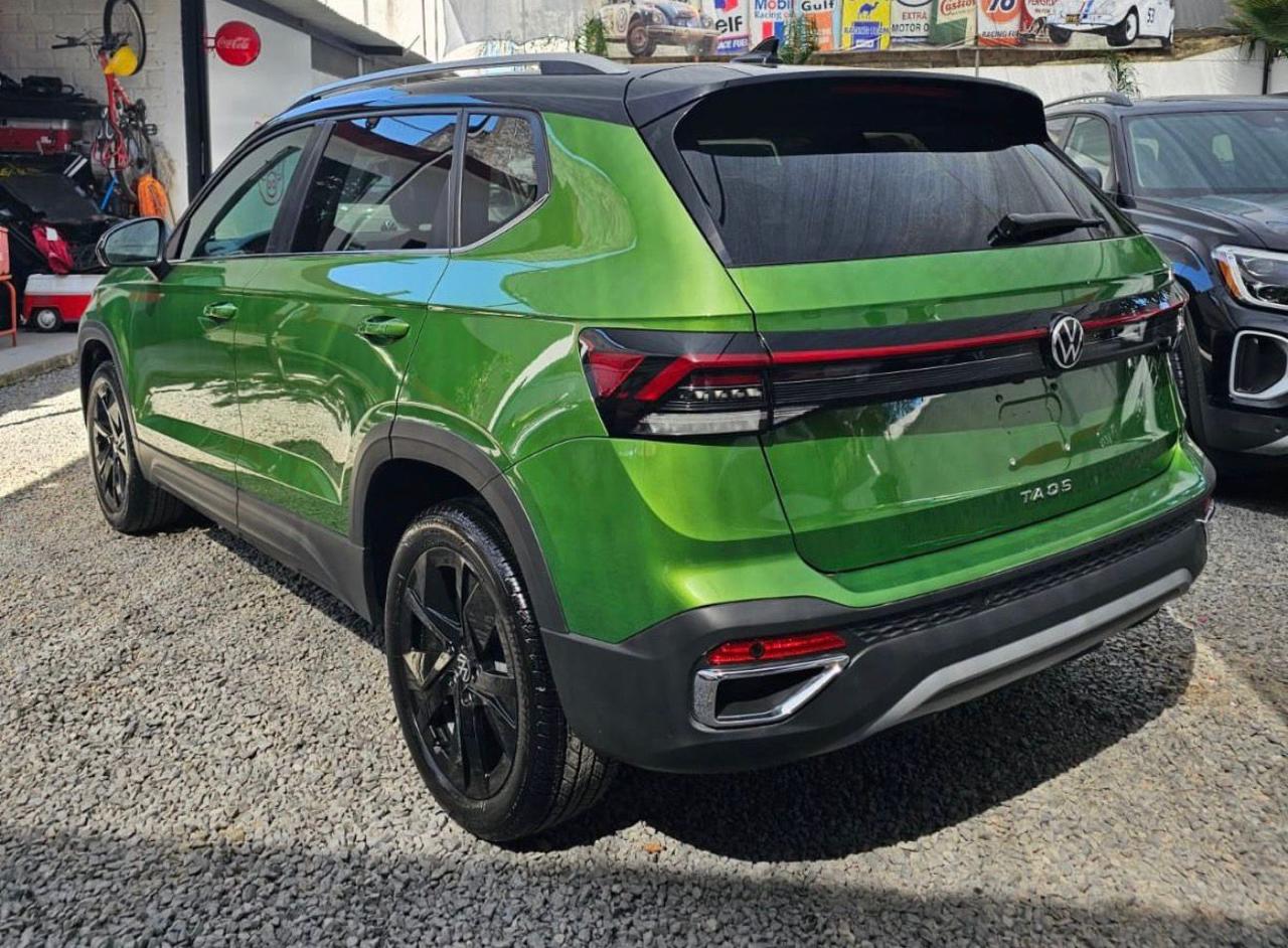 Volkswagen Taos Highline 2025