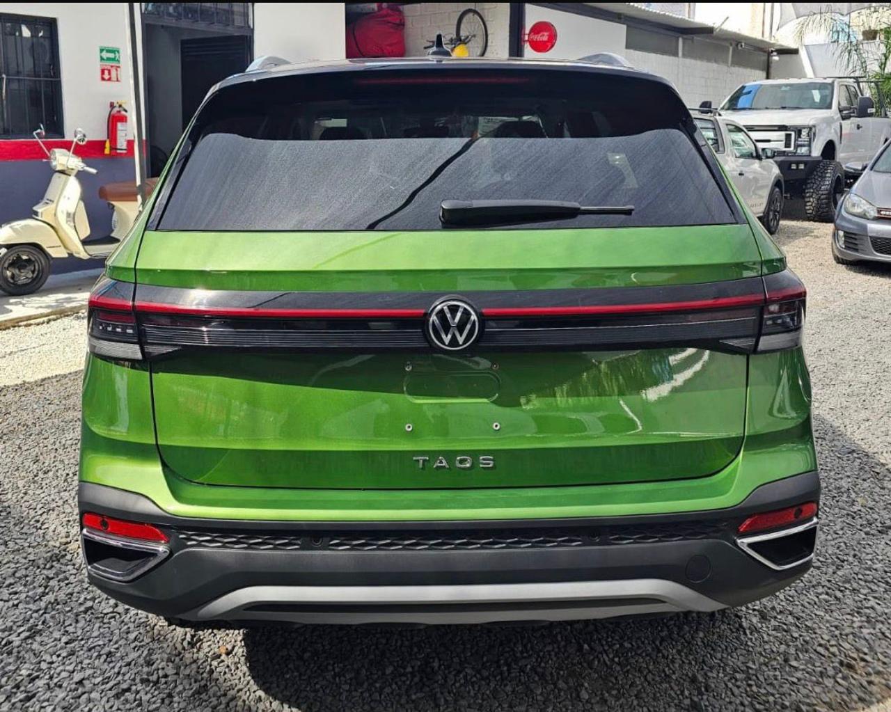 Volkswagen Taos Highline 2025