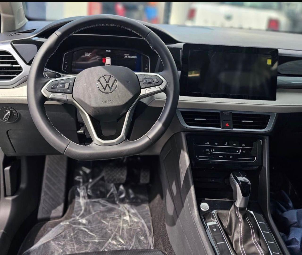 Volkswagen Taos Highline 2025