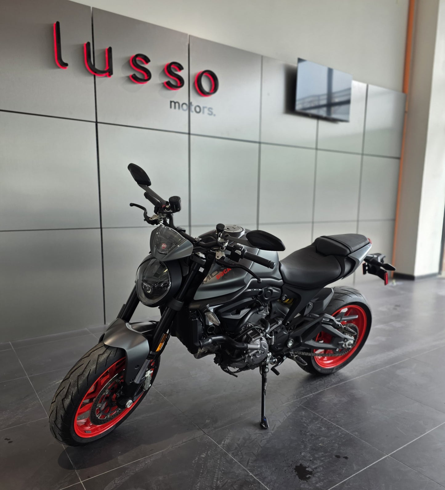 Ducati Monster Plus 2022