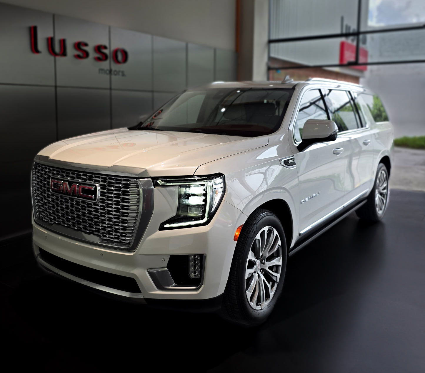 GMC YUKON DENALI 2021 BLINDADA
