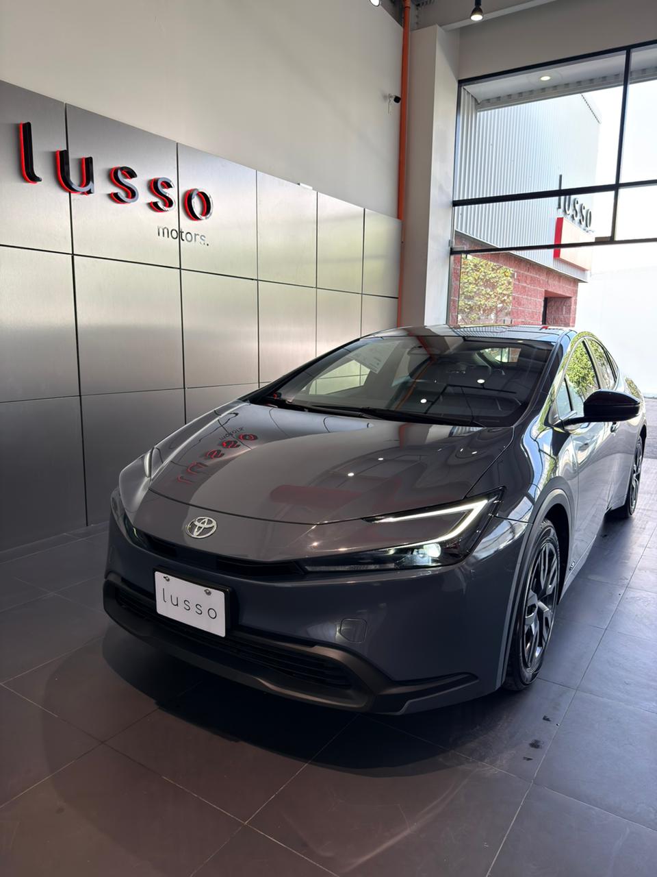 Toyota Prius Híbrido 2024